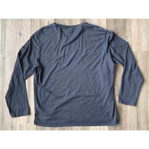 Mens Dark Gray CALVIN KLEIN V-Neck Long Sleeve Light Distress Knit Shirt Size XL - Picture 5 of 8